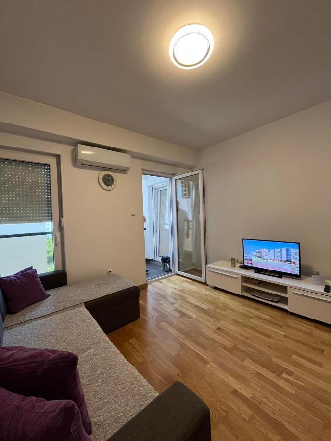 Apartman Lukana Banja Luka Exteriör bild