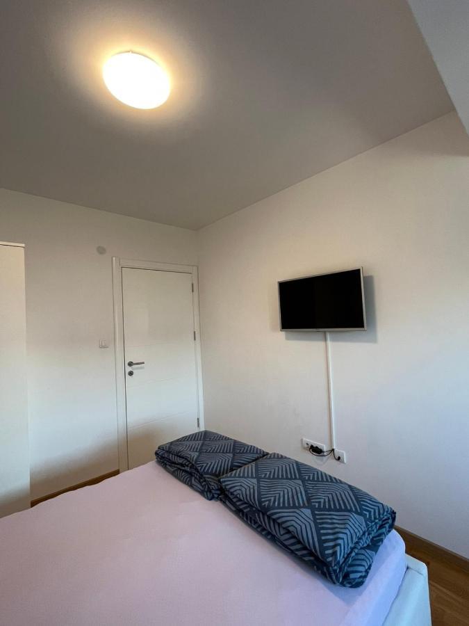 Apartman Lukana Banja Luka Exteriör bild