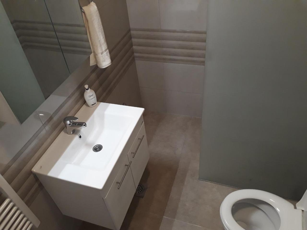 Apartman Lukana Banja Luka Exteriör bild